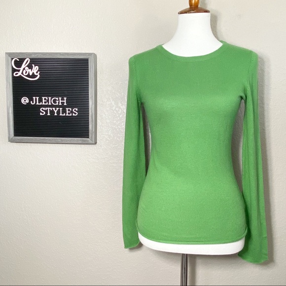 Green Crewneck Raw Hem Lightweight Sweater - Picture 1 of 8
